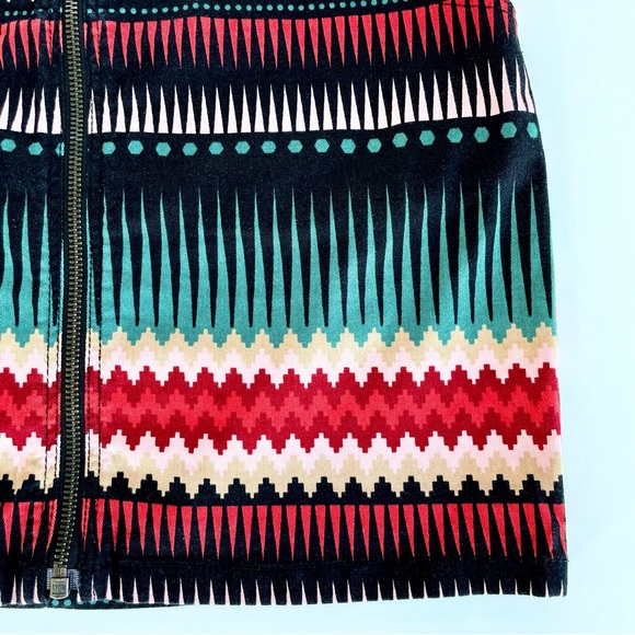 Divided / H&M Colourful Geometric Aztec Patterned Mini Skirt - Picture 4 of 14